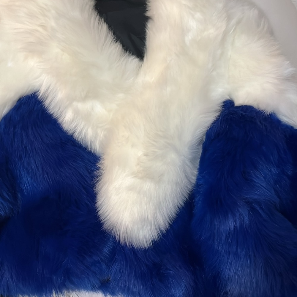 AKIRA Crop Faux Fur Jacket - Picture 7 of 7
